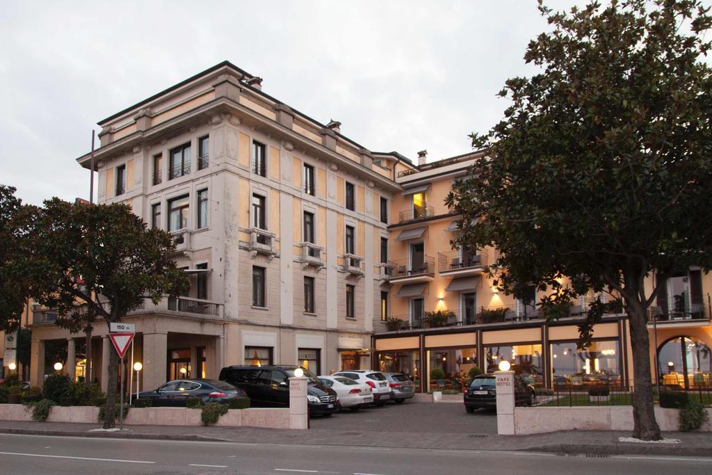 Park Hotel Дезенцано-дель-Гарда Екстер'єр фото